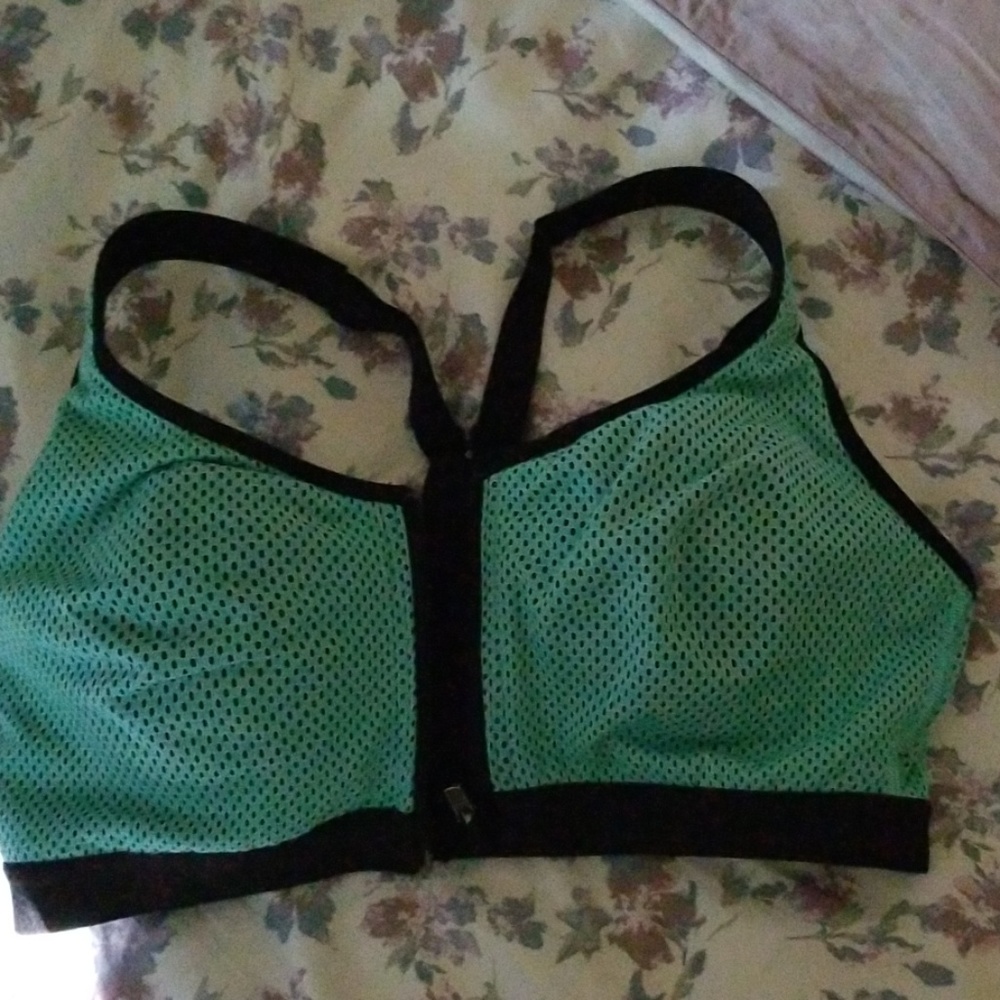 Victoria Sport Mesh bra